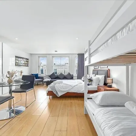1 Bedroom Flat Piccadilly Sleep 7 In London Vr10 Exterior photo